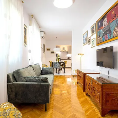 Apartment Lux Tony @ 10 Min Znjan