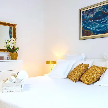 Lux Tony @ 10 Min Znjan Apartment *
